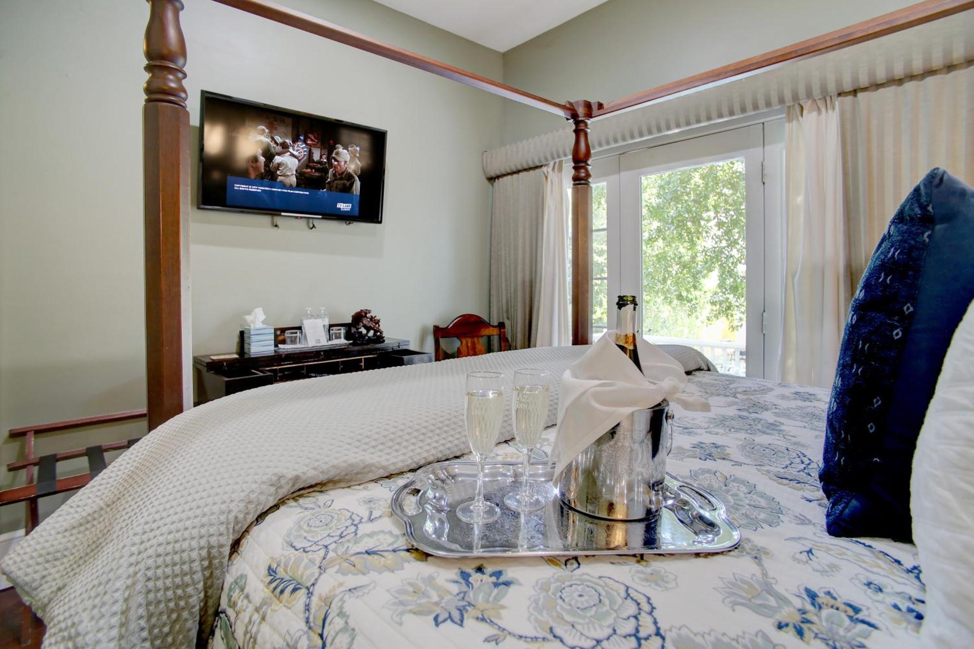 Azalea Inn And Villas Саванна Экстерьер фото