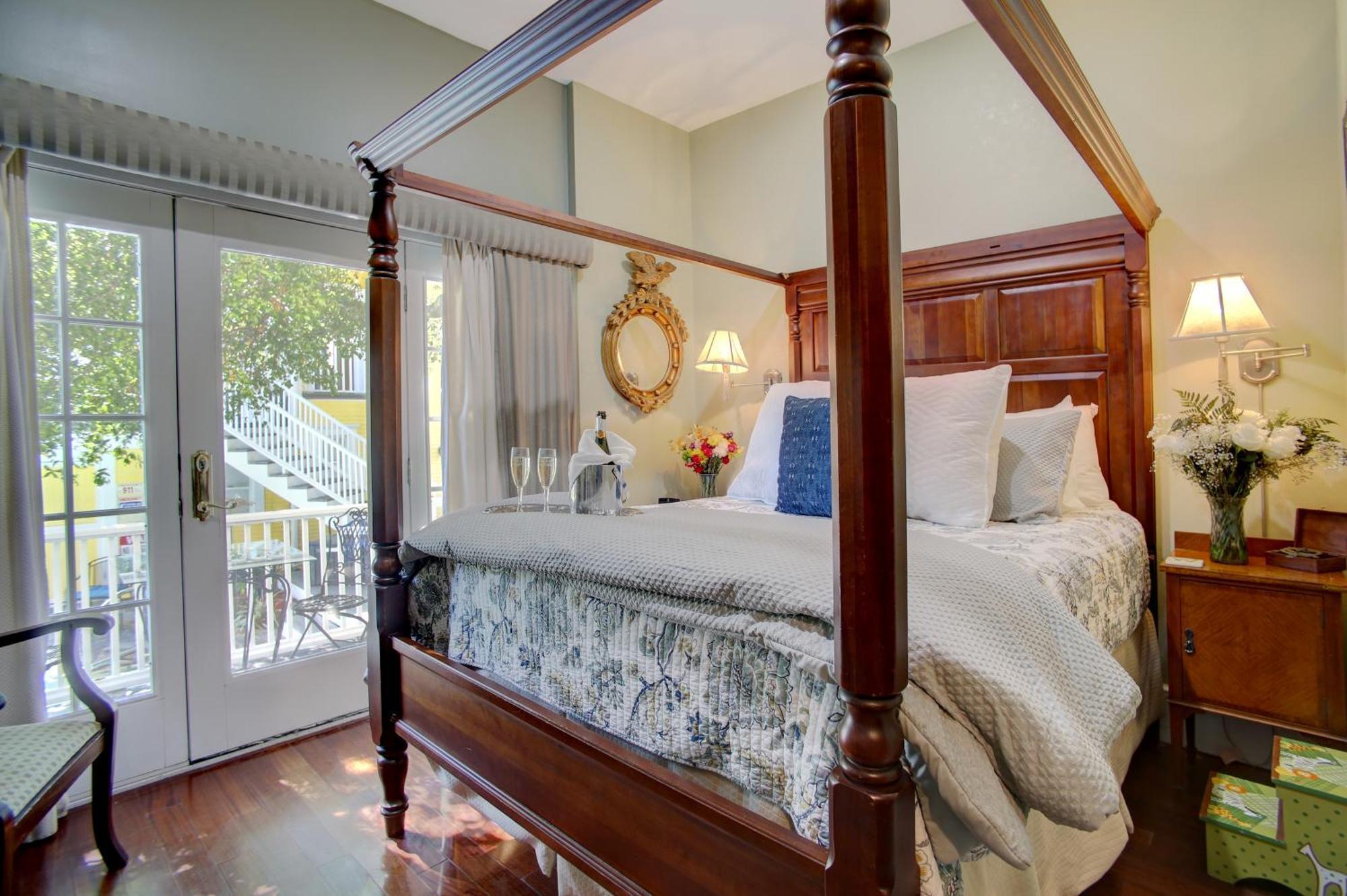 Azalea Inn And Villas Саванна Экстерьер фото